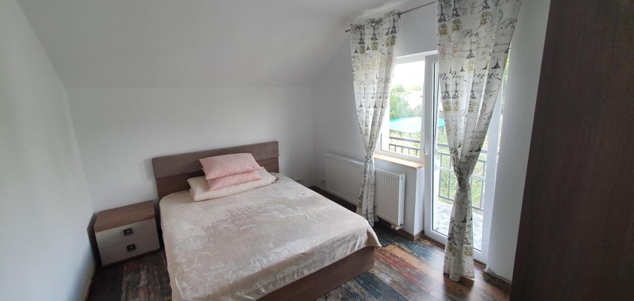 Green Nest Banesti ภายนอก รูปภาพ