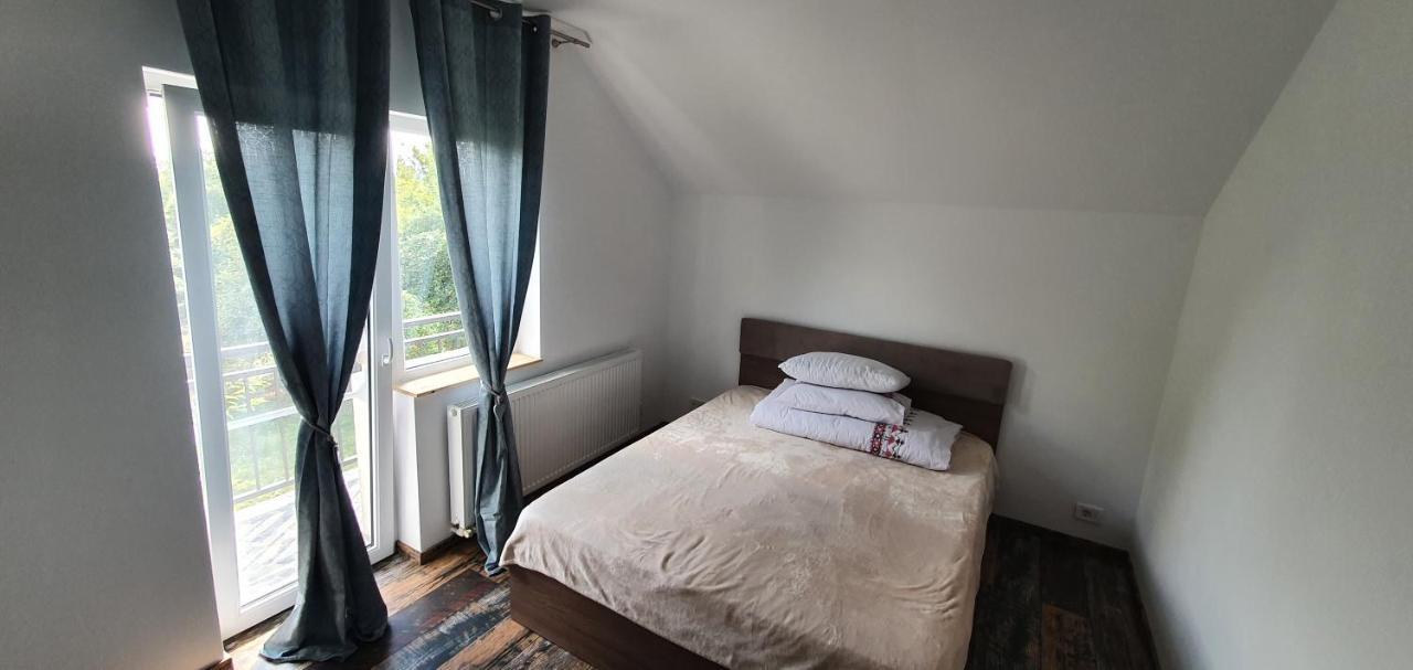Green Nest Banesti ภายนอก รูปภาพ